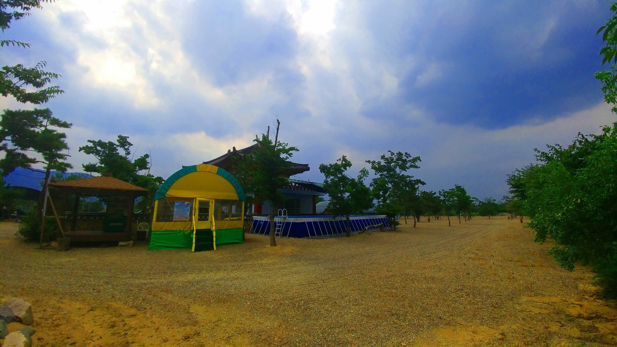 Chowoo Guesthouse Gyeongju Bagian luar foto