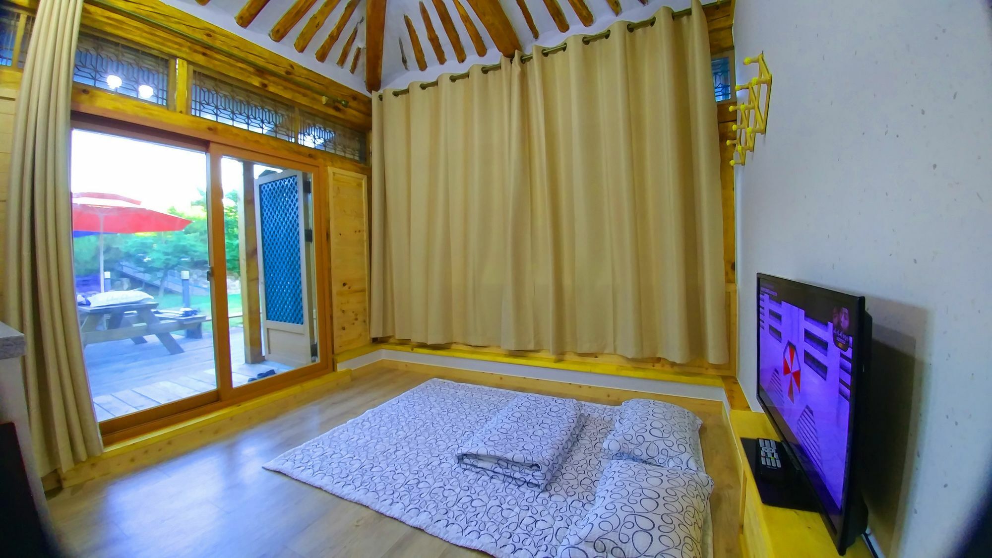 Chowoo Guesthouse Gyeongju Bagian luar foto
