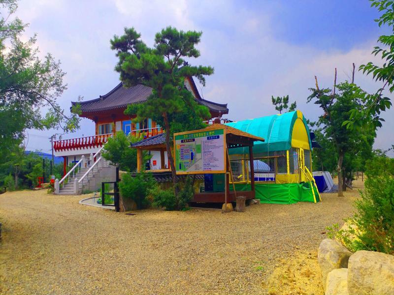 Chowoo Guesthouse Gyeongju Bagian luar foto